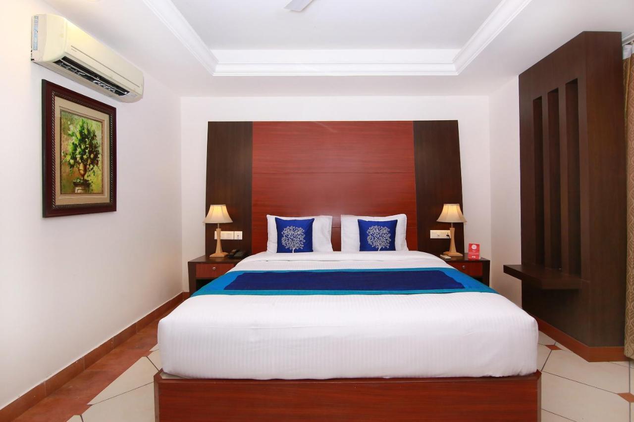 Emarald Hotel Cochin Kochi Ngoại thất bức ảnh