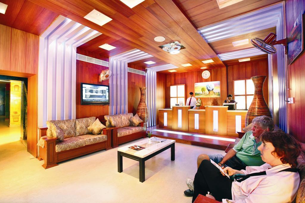 Emarald Hotel Cochin Kochi Ngoại thất bức ảnh