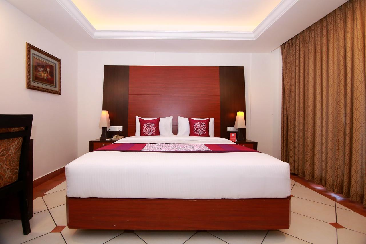 Emarald Hotel Cochin Kochi Ngoại thất bức ảnh