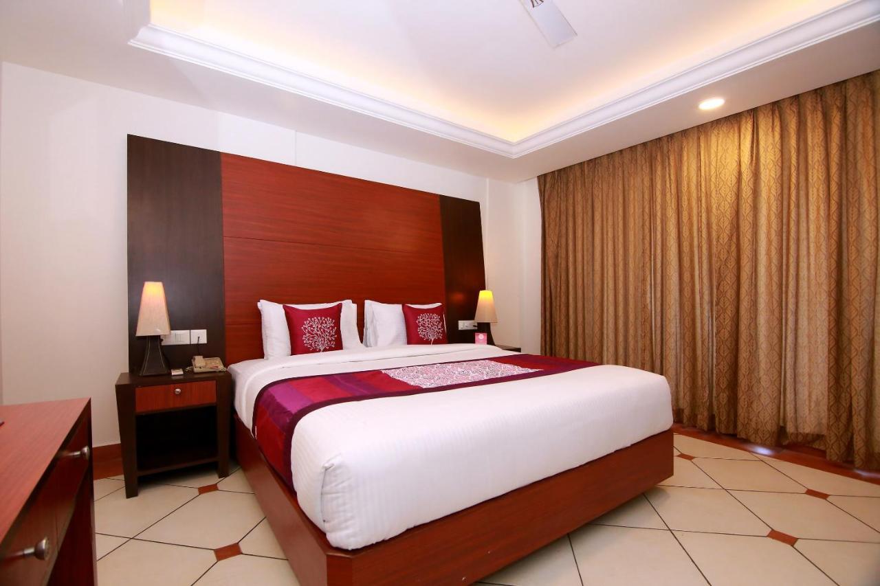 Emarald Hotel Cochin Kochi Ngoại thất bức ảnh