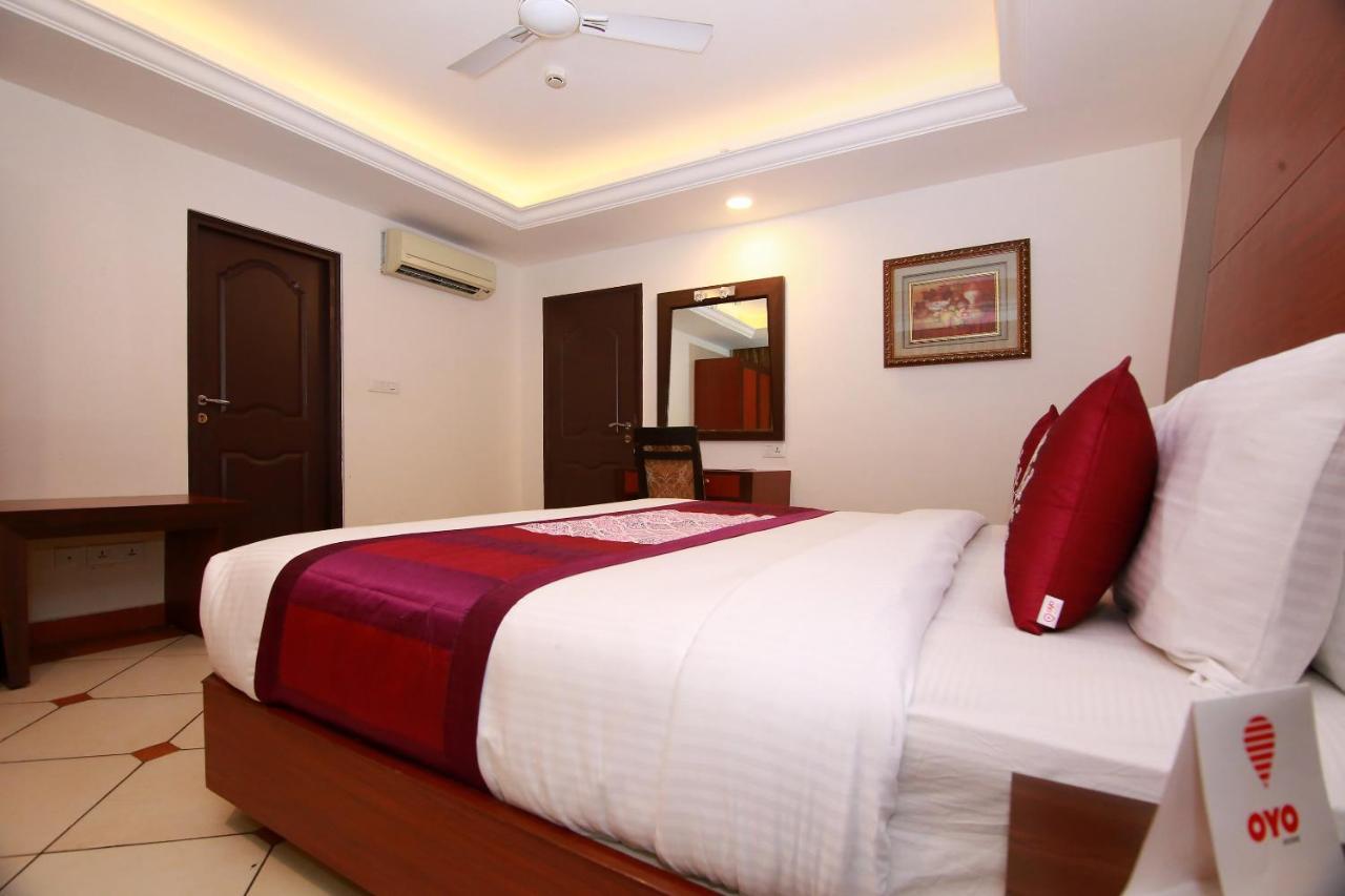 Emarald Hotel Cochin Kochi Ngoại thất bức ảnh